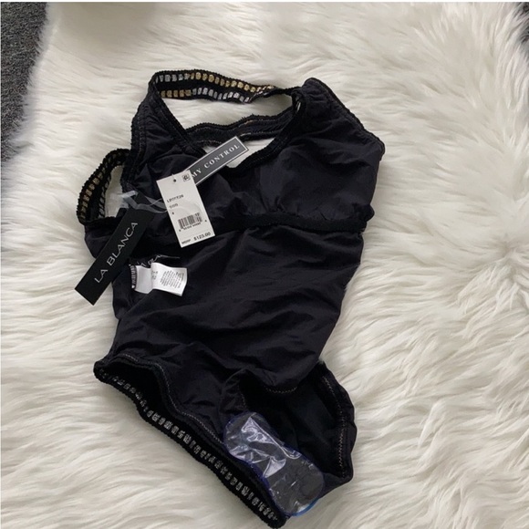 NWT La Blanca Black Slimming One Piece Swimsuit - Picture 10 of 10